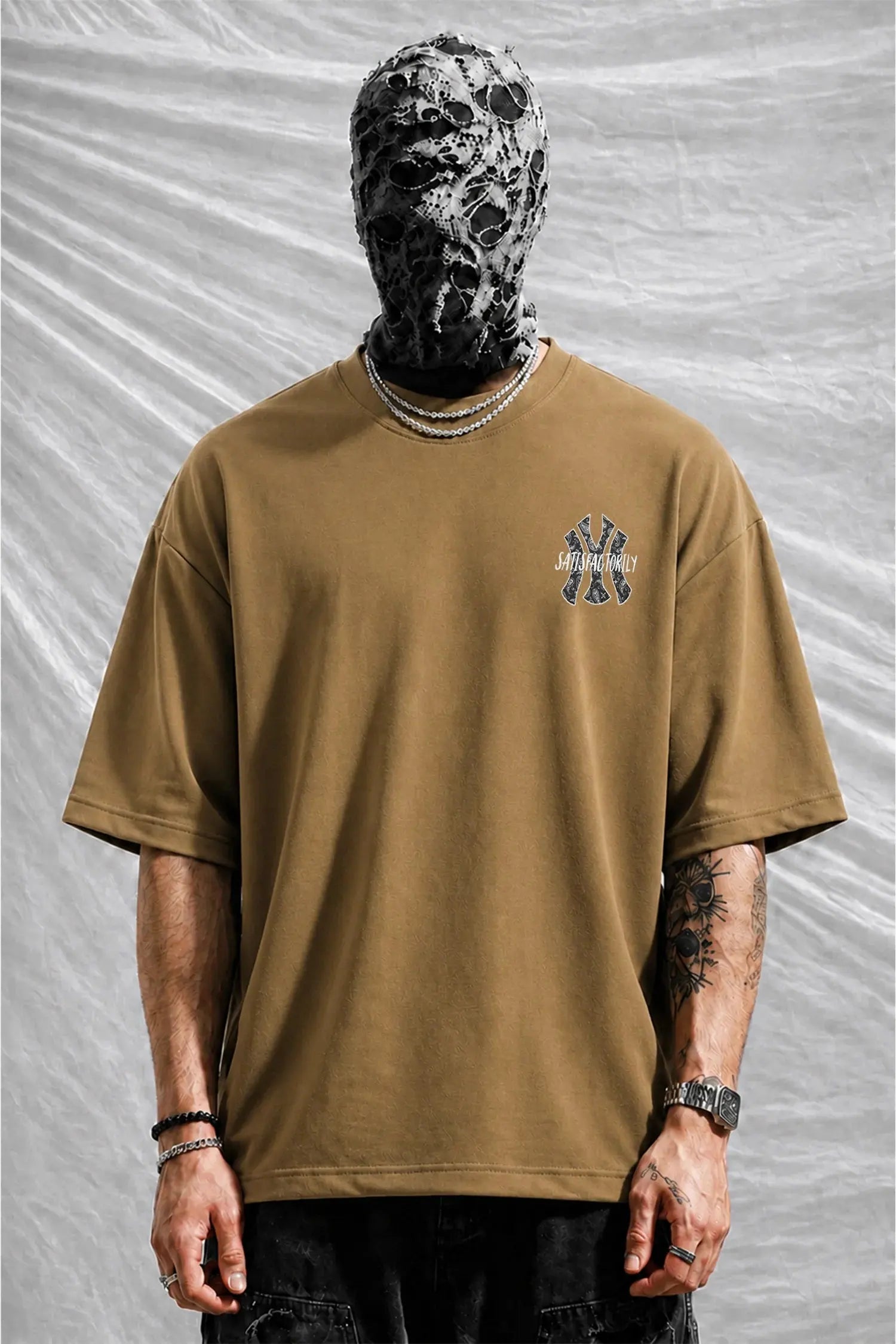 New Era Satisfactorily Graphic Oversize Men's Tee WEARO
